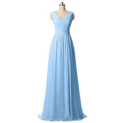 Trois styles de robes de demoiselle d'honneur