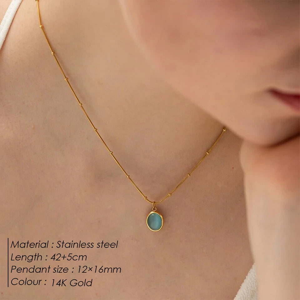 Colliers pour femmes en acier inoxydable plaqué or avec pendentif ovale en opale bleue, chaîne perlée, livraison en 48 heures.