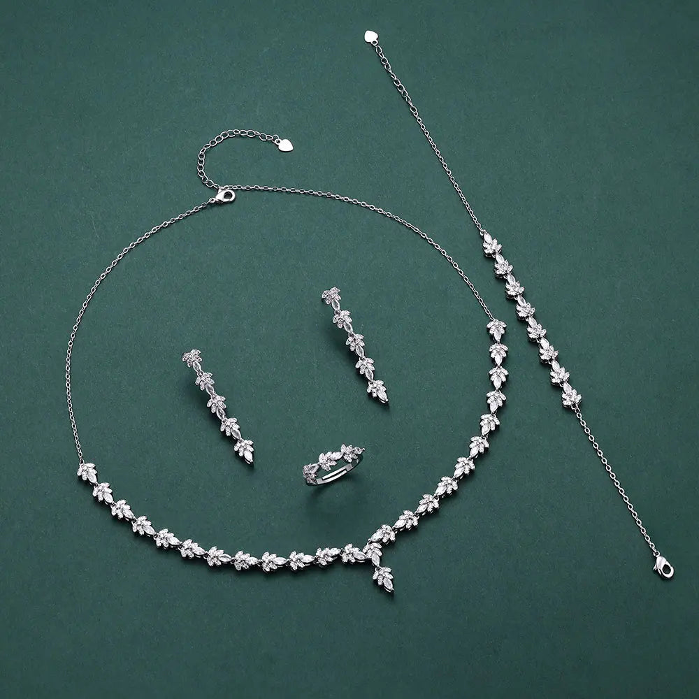 Ensemble de bijoux complet en zircon à la mode de 4 pièces, adapté aux fêtes de femmes, luxueux bijoux de mariage en cristal CZ de Dubaï Nigeria