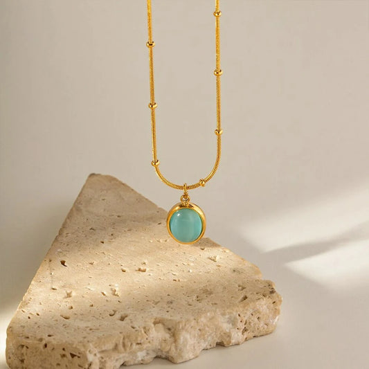 Colliers pour femmes en acier inoxydable plaqué or avec pendentif ovale en opale bleue, chaîne perlée, livraison en 48 heures.