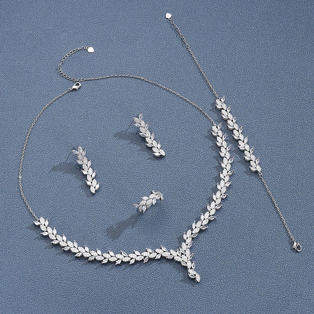 Ensemble de bijoux complet en zircon à la mode de 4 pièces, adapté aux fêtes de femmes, luxueux bijoux de mariage en cristal CZ de Dubaï Nigeria