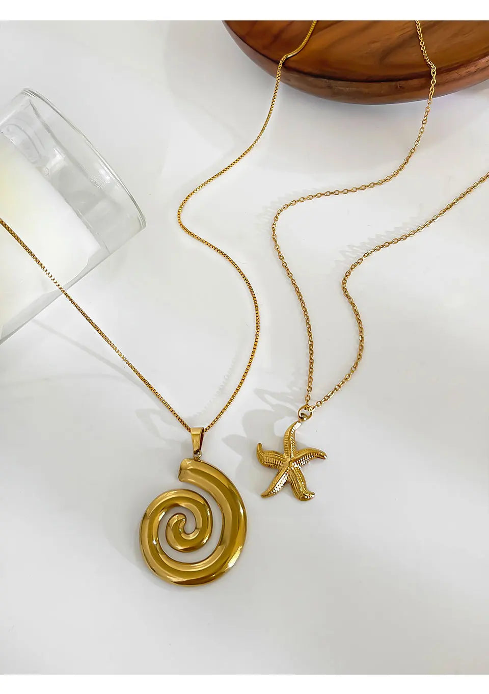 Collier Peri'sbox avec pendentif en spirale creuse en forme d'étoile de mer pour femme, plaqué or 18 carats, anti-ternissement, idéal pour l'été