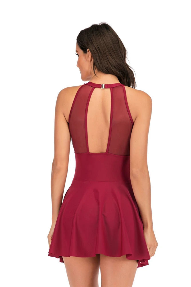Maillot de bain une pièce pour femme, nouvelle collection 2024, avec short, maille fine, design ajouré, couleur unie, noir, rouge, bleu foncé, grande taille
