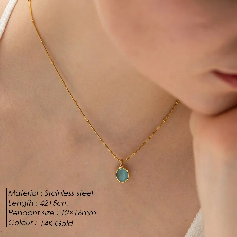 Colliers pour femmes en acier inoxydable plaqué or avec pendentif ovale en opale bleue, chaîne perlée, livraison en 48 heures.